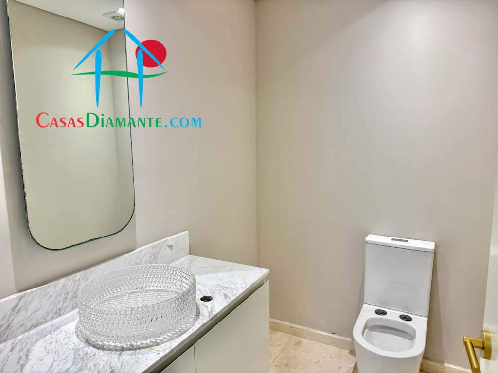 Mare D 14 y 15 - Baño de visitas 1